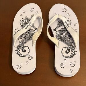 Print White Sandals